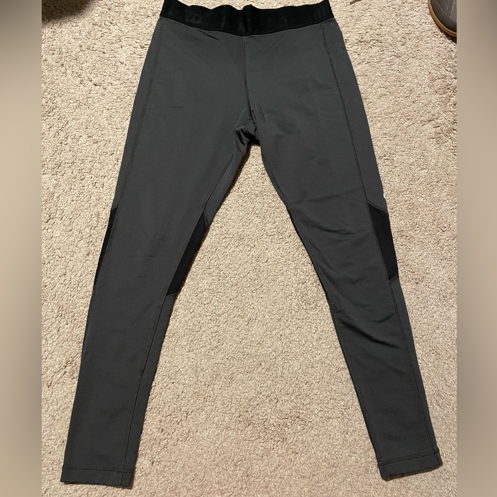 Women’s Nike thermal leggings